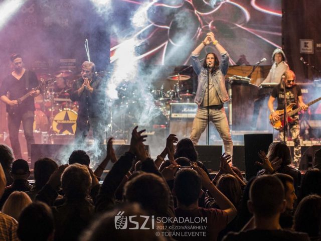 25 év rock and roll és 25 év színház – interjú a Mobilmániával